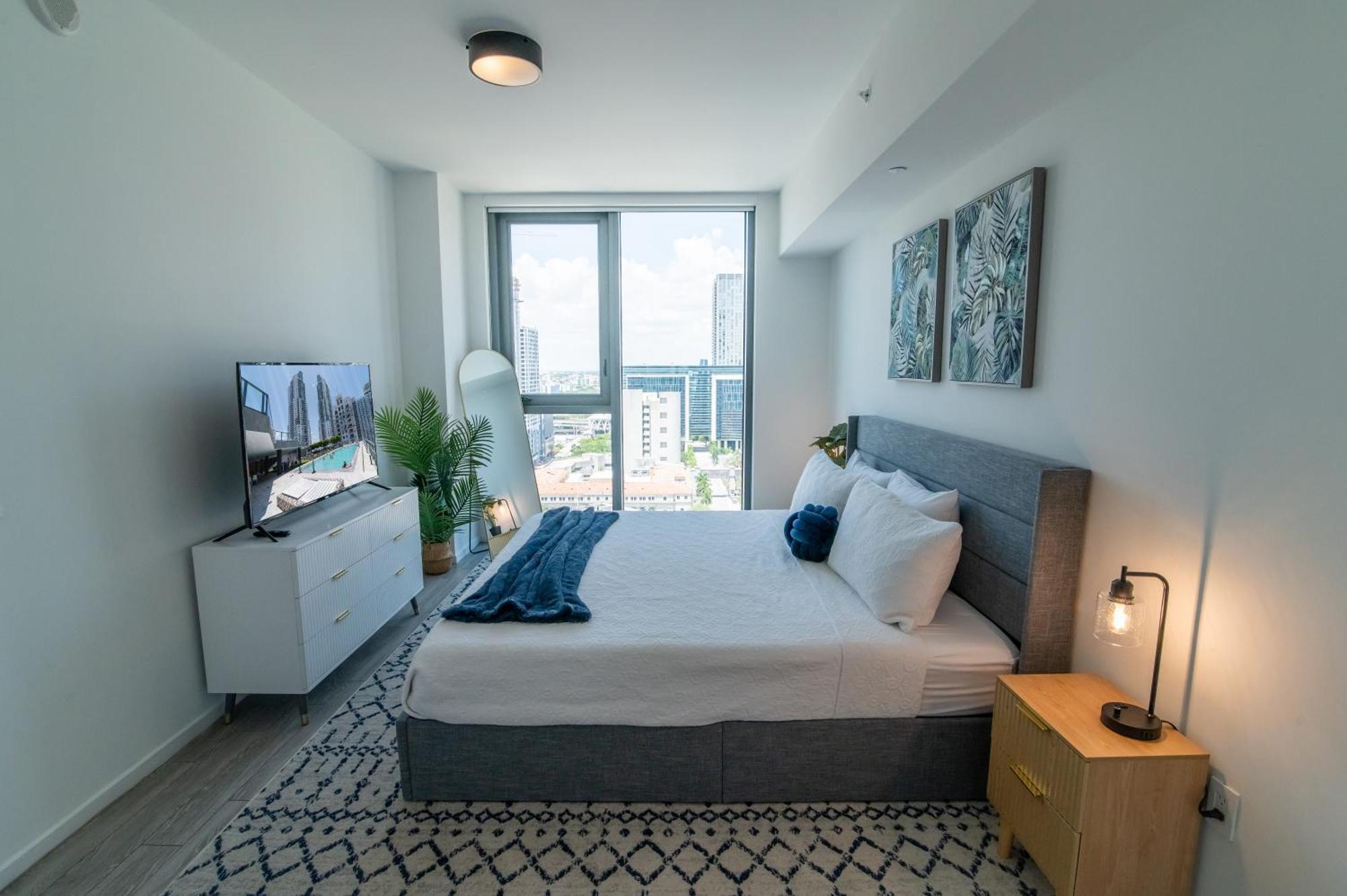 Luxurious King Bed Suite In Downtown Miami Extérieur photo
